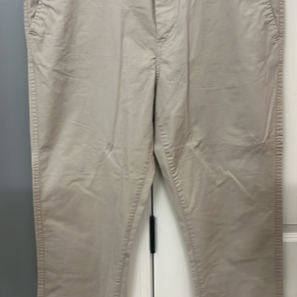 NWT! Crown & Ivy MOTION FLEX khaki pants 38X30 Men’s - Picture 11 of 16